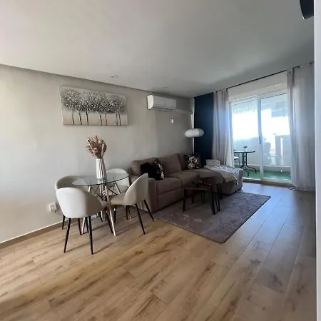 Apartamento Yanis 托雷维耶哈