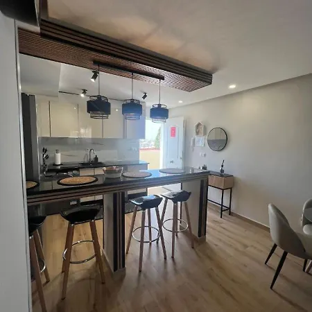 Apartamento Yanis 托雷维耶哈