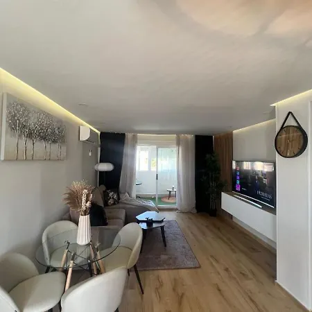 Apartamento Yanis 托雷维耶哈