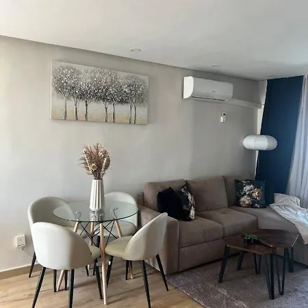 Apartamento Yanis 公寓 *